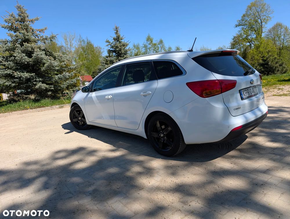 Kia Ceed - 14