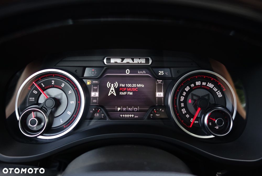 RAM 1500 5.7 Crew Cab Shortbed Laramie Sport Full - 14
