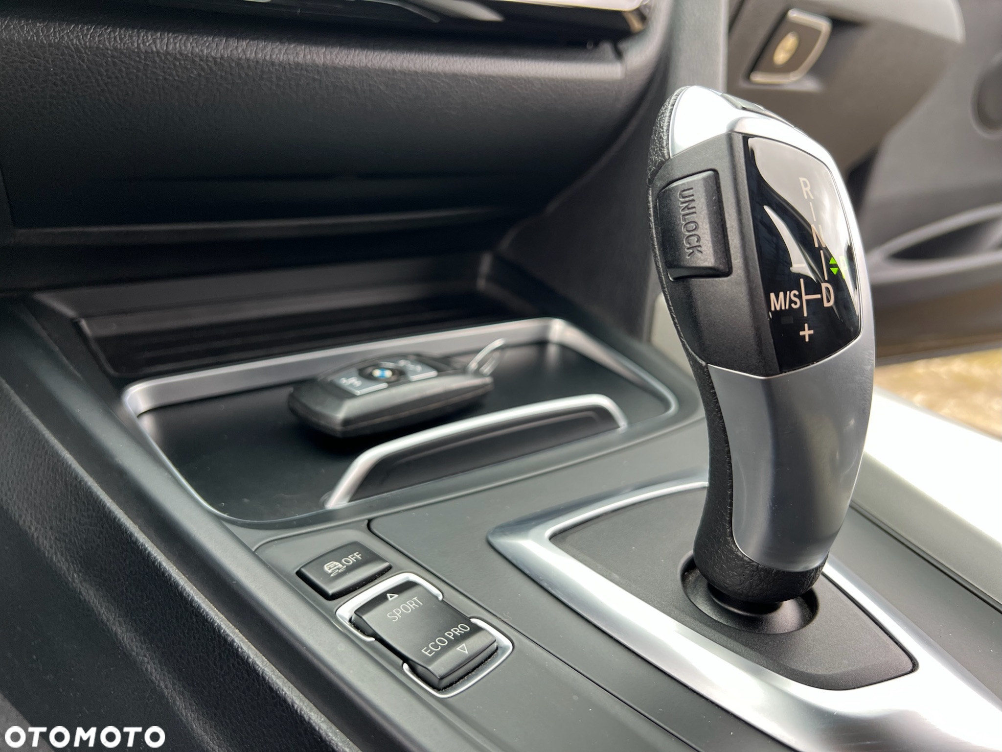 BMW Seria 3 320d Touring - 21