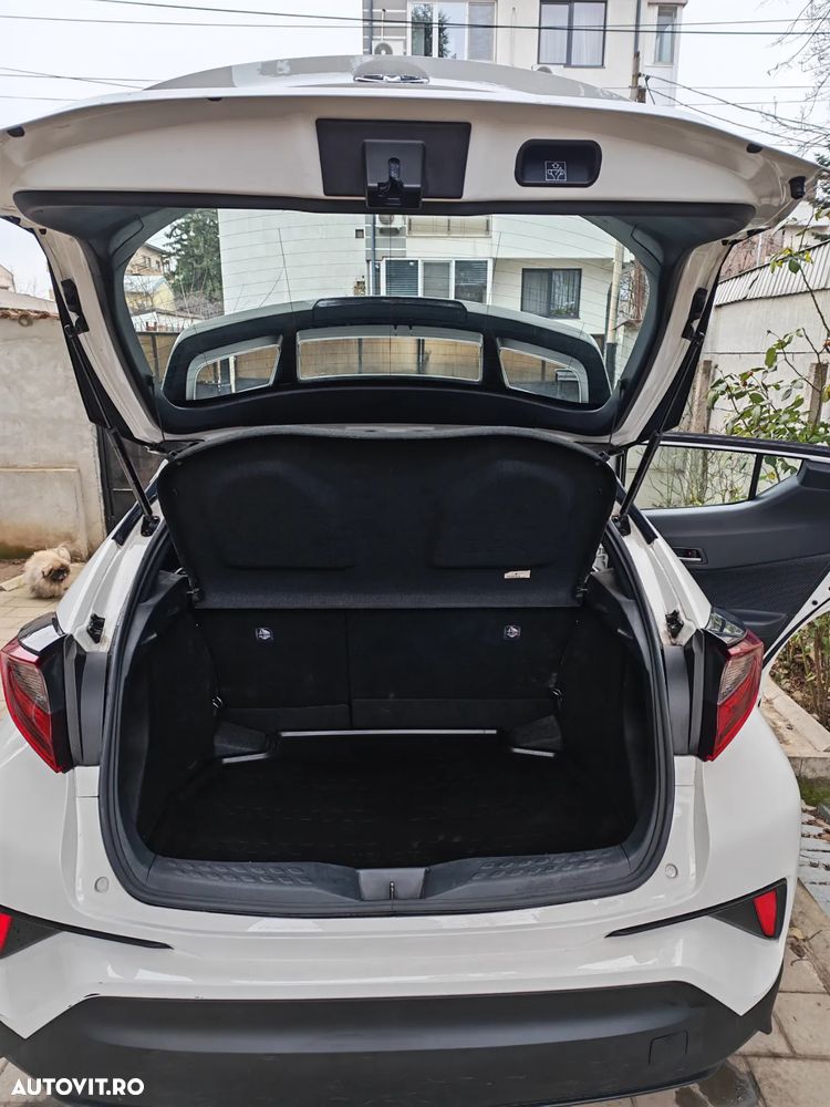 Toyota C-HR Hybrid Business-Edition - 10