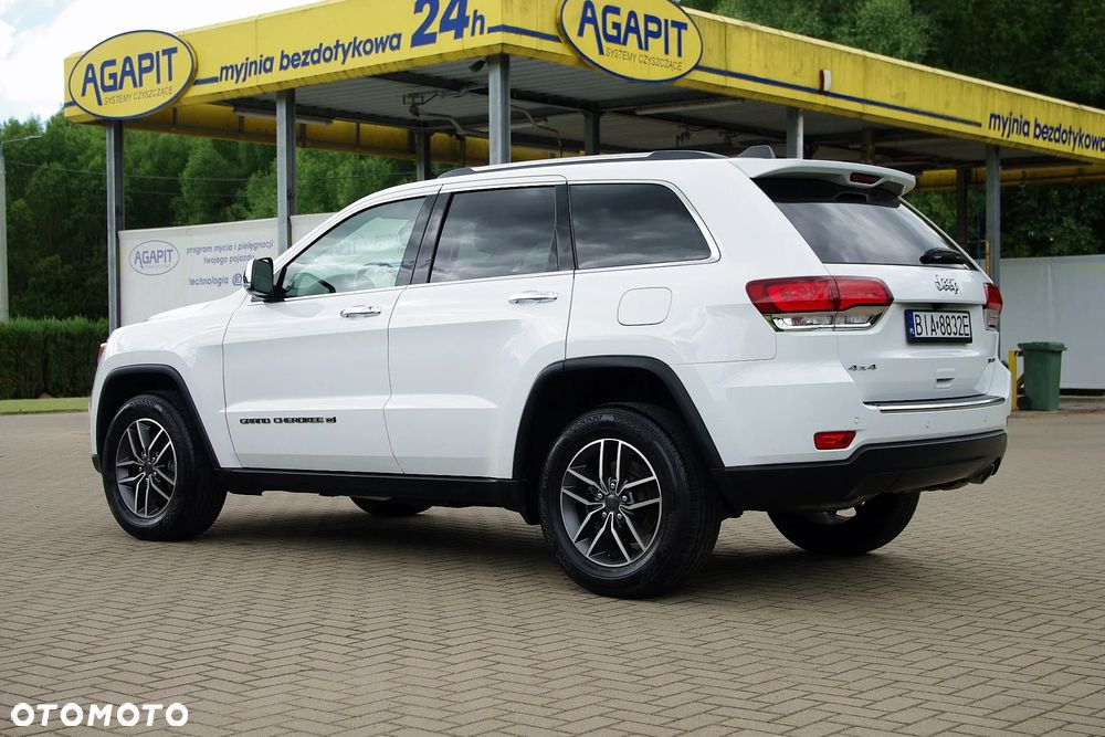 Jeep Grand Cherokee - 13