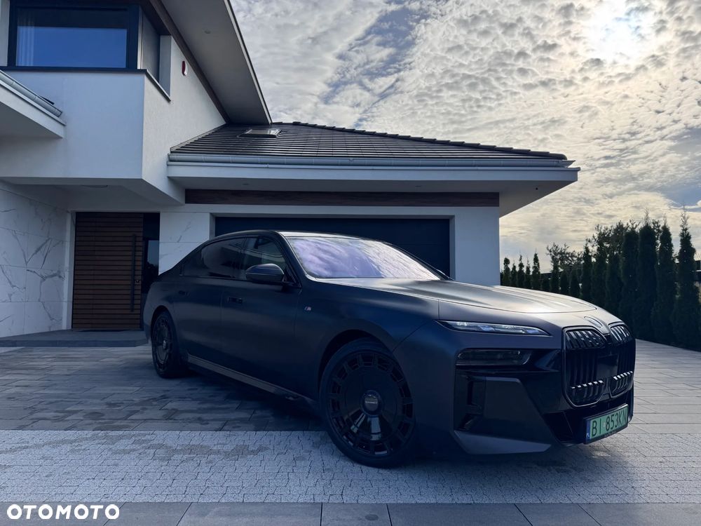 BMW i7 105.7kWh xDrive60 M Sport - 7