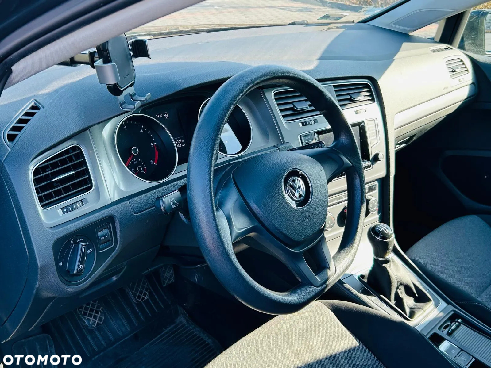 Volkswagen Golf VI 1.6 TDI Trendline - 9