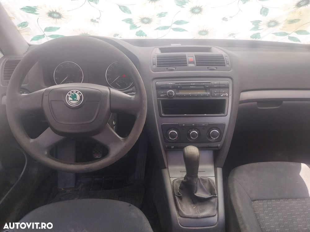 Skoda Octavia 1.4 MPI Classic - 31