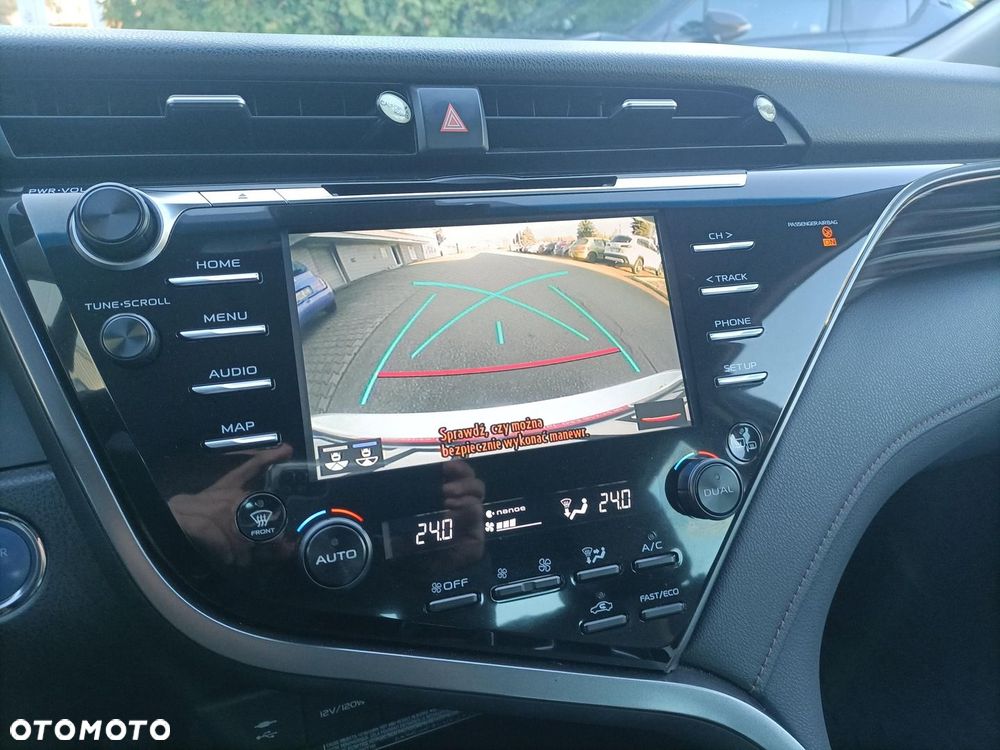 Toyota Camry 2.5 Hybrid Executive CVT - 15