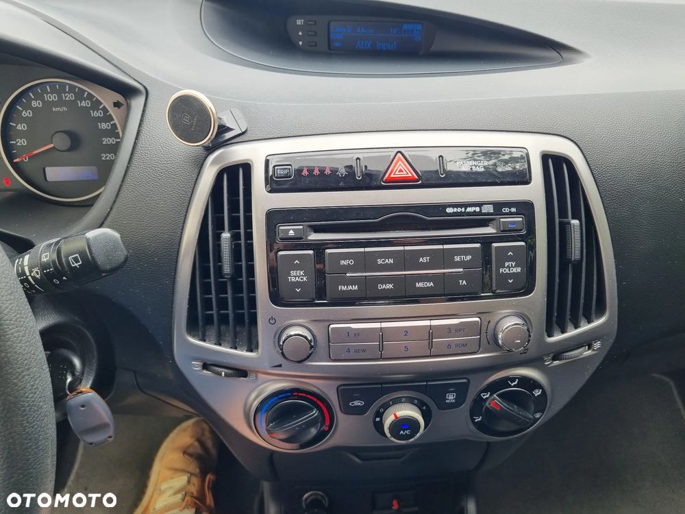Hyundai i20 1.2 BlueDrive Classic + - 10