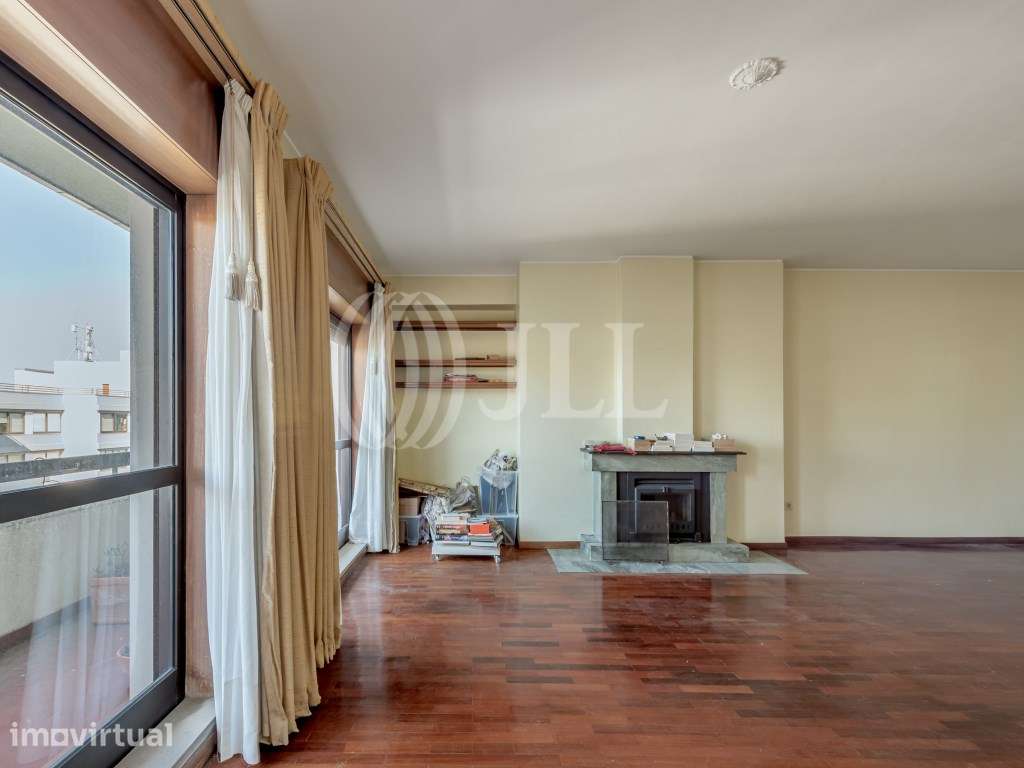 Apartamento T4, em condominio, no Pinheiro Manso - Grande imagem: 3/31