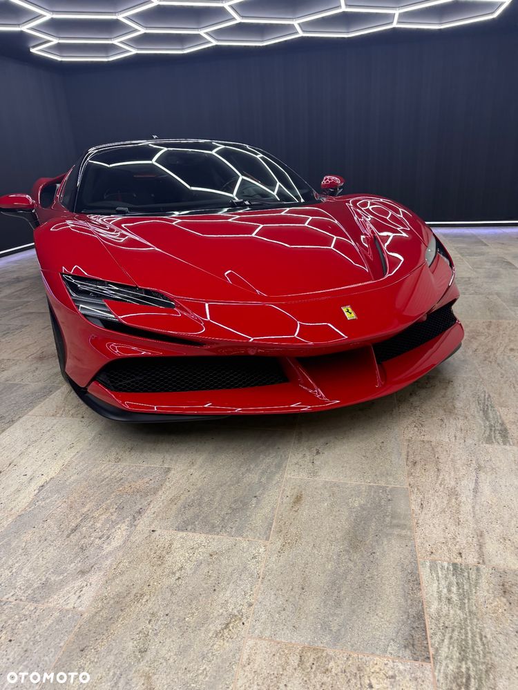Ferrari SF90 Stradale - 17