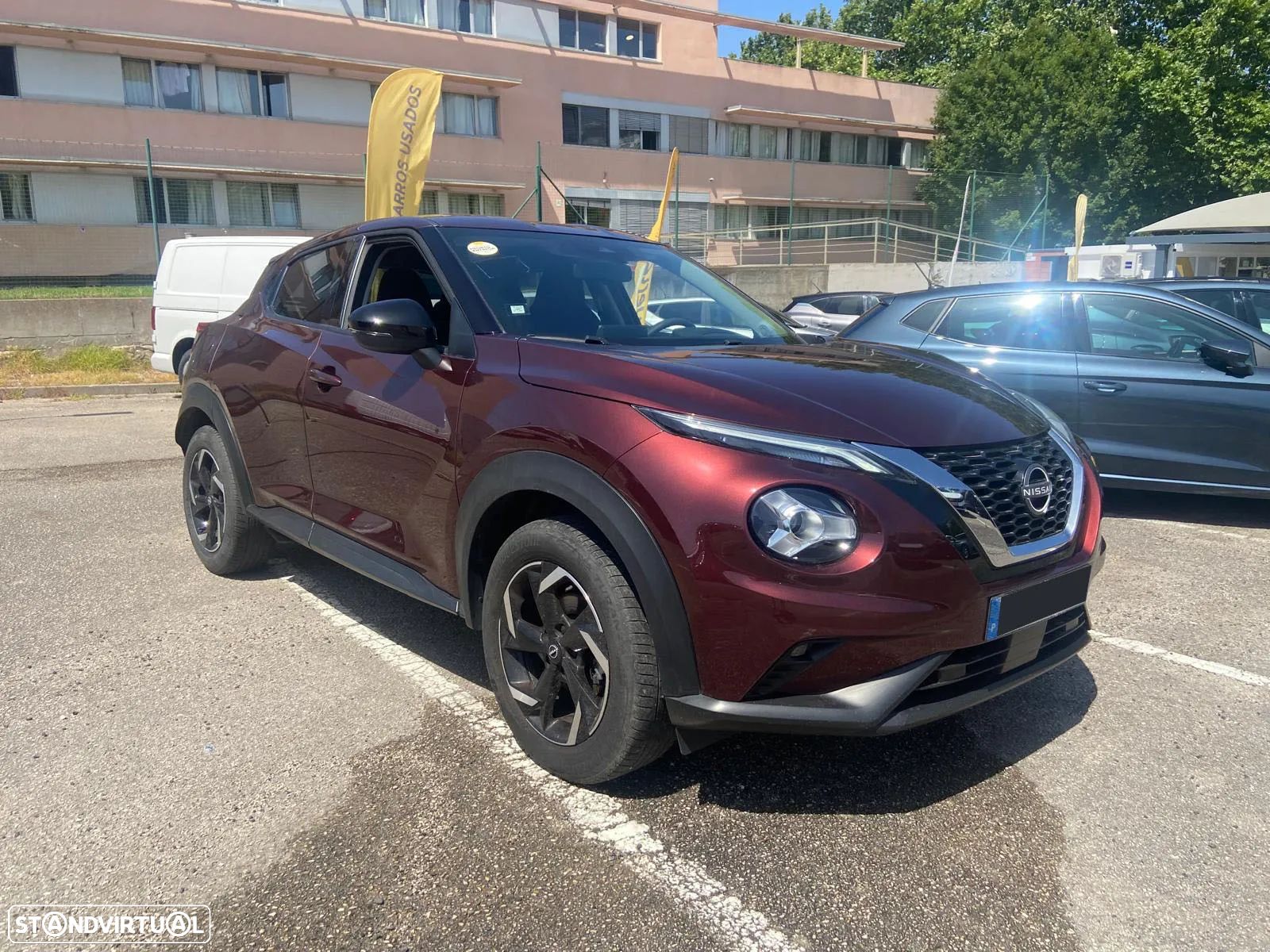 Nissan Juke 1.0 DIG-T N-Connecta DCT - 1