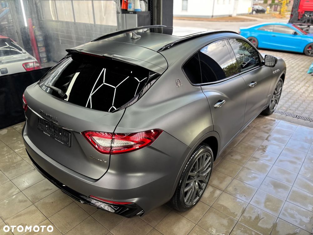 Maserati Levante S Q4 GranSport - 10