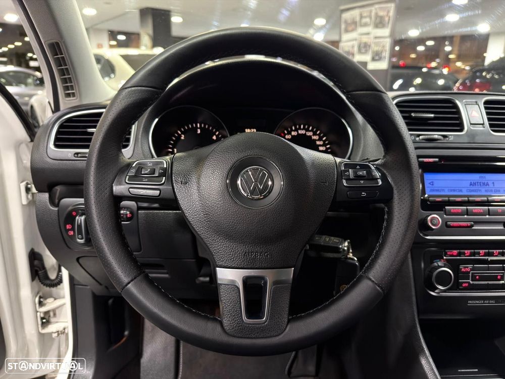 VW Golf 2.0 TDi Confortline - 26