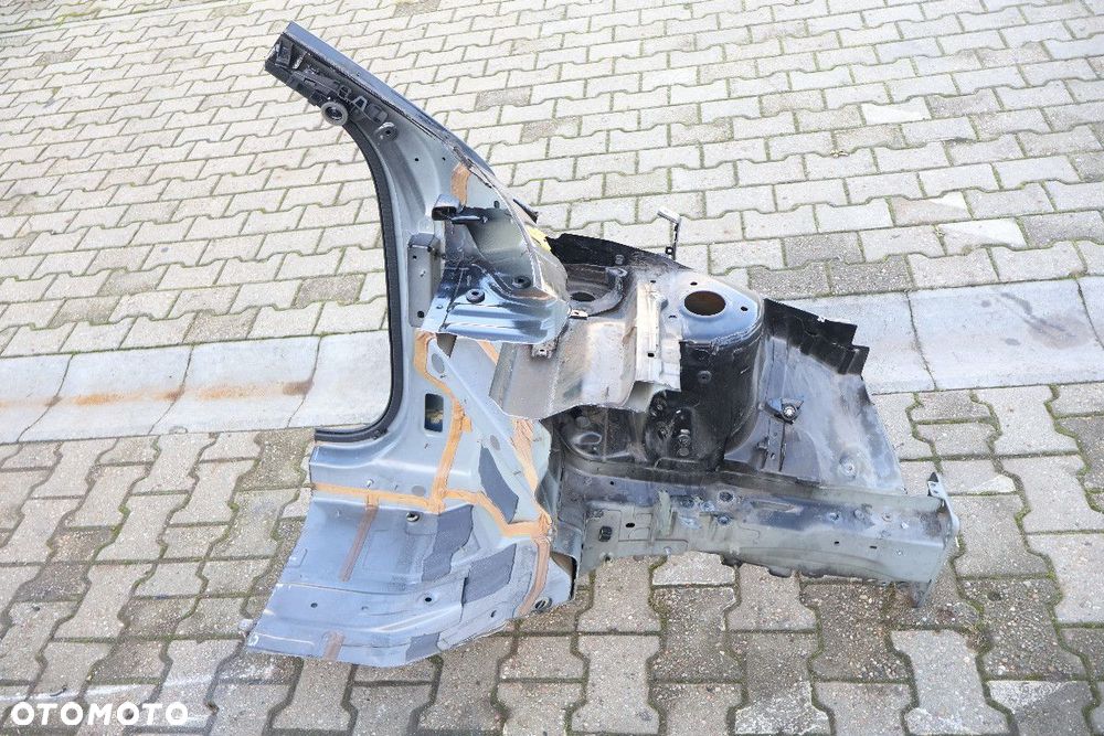 VOLVO XC40 ĆWIARTKA LEWA PRZÓD '019 - 4