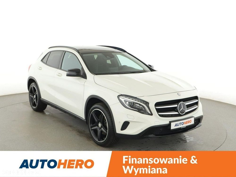 Mercedes-Benz GLA 250 4-Matic Urban - 11