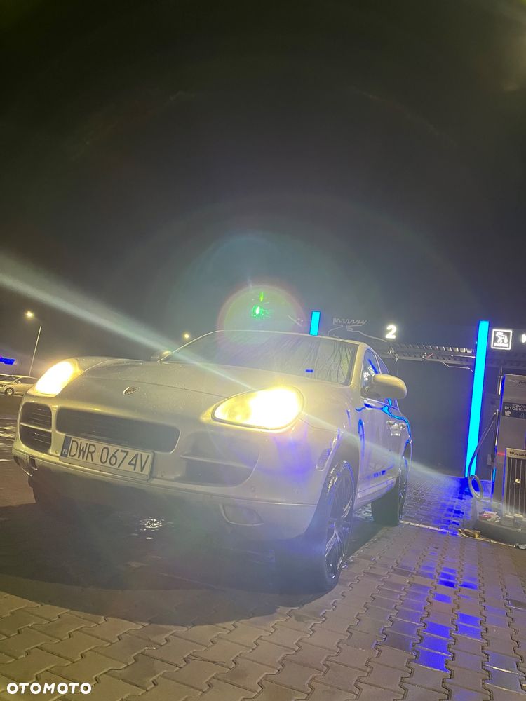 Porsche Cayenne - 33