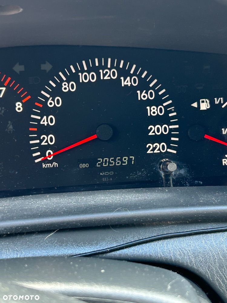 Toyota Corolla 1.6 VVT-i Sol - 10