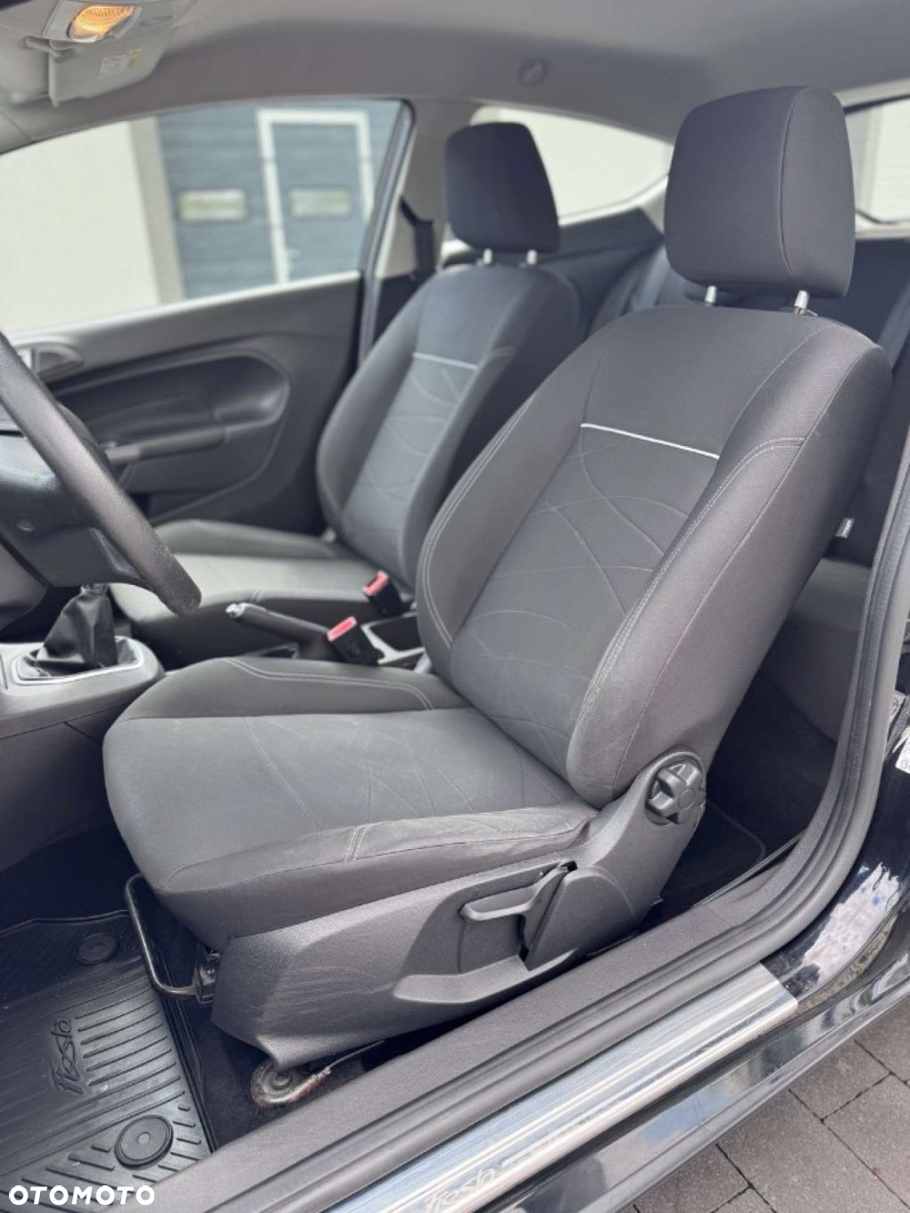 Ford Fiesta - 17