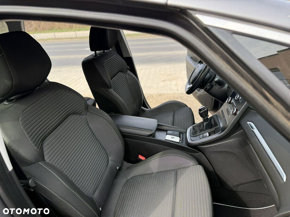 Renault Scenic - 21