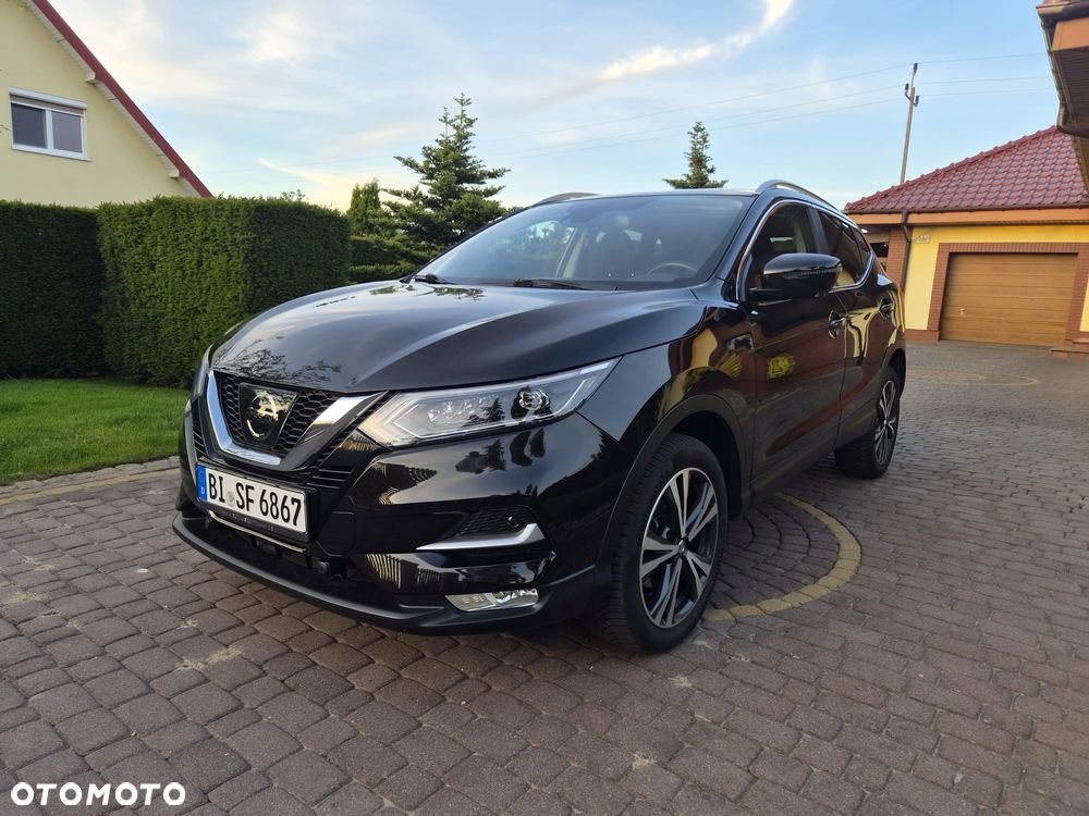 Nissan Qashqai 1.6 DIG-T N-Connecta - 1