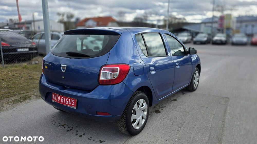 Dacia Sandero - 5