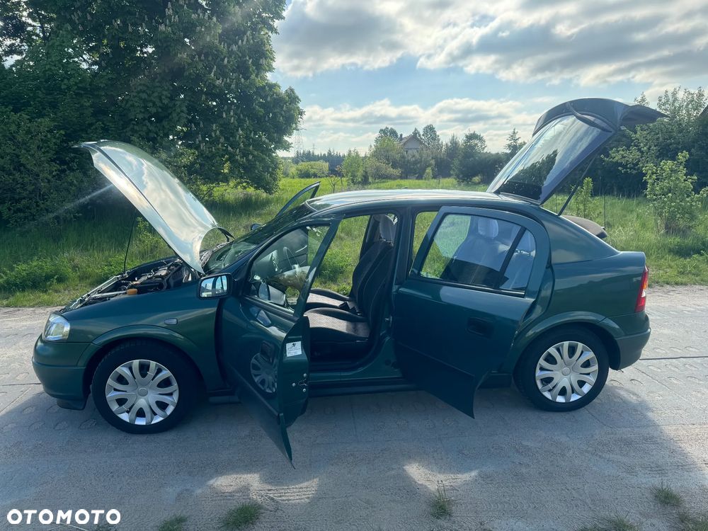 Opel Astra - 18