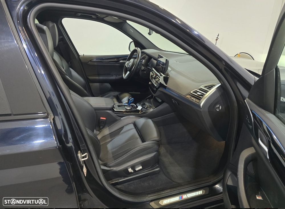 BMW iX3 - 12