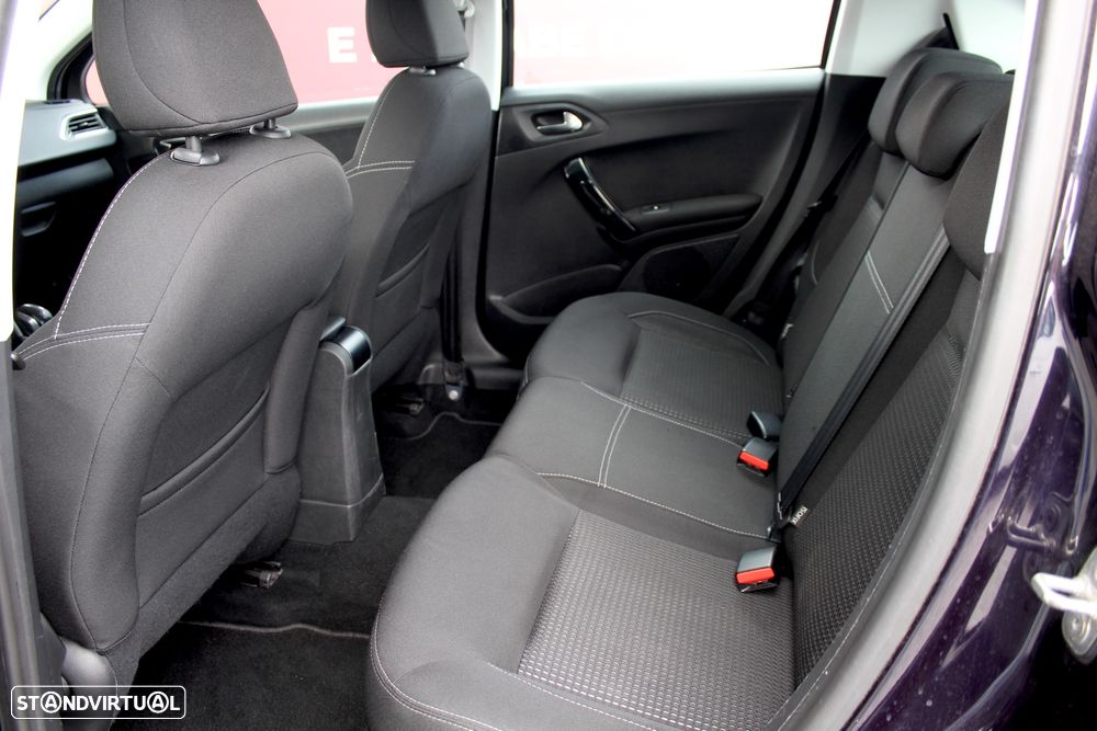 Peugeot 208 1.6 BlueHDi Allure - 8