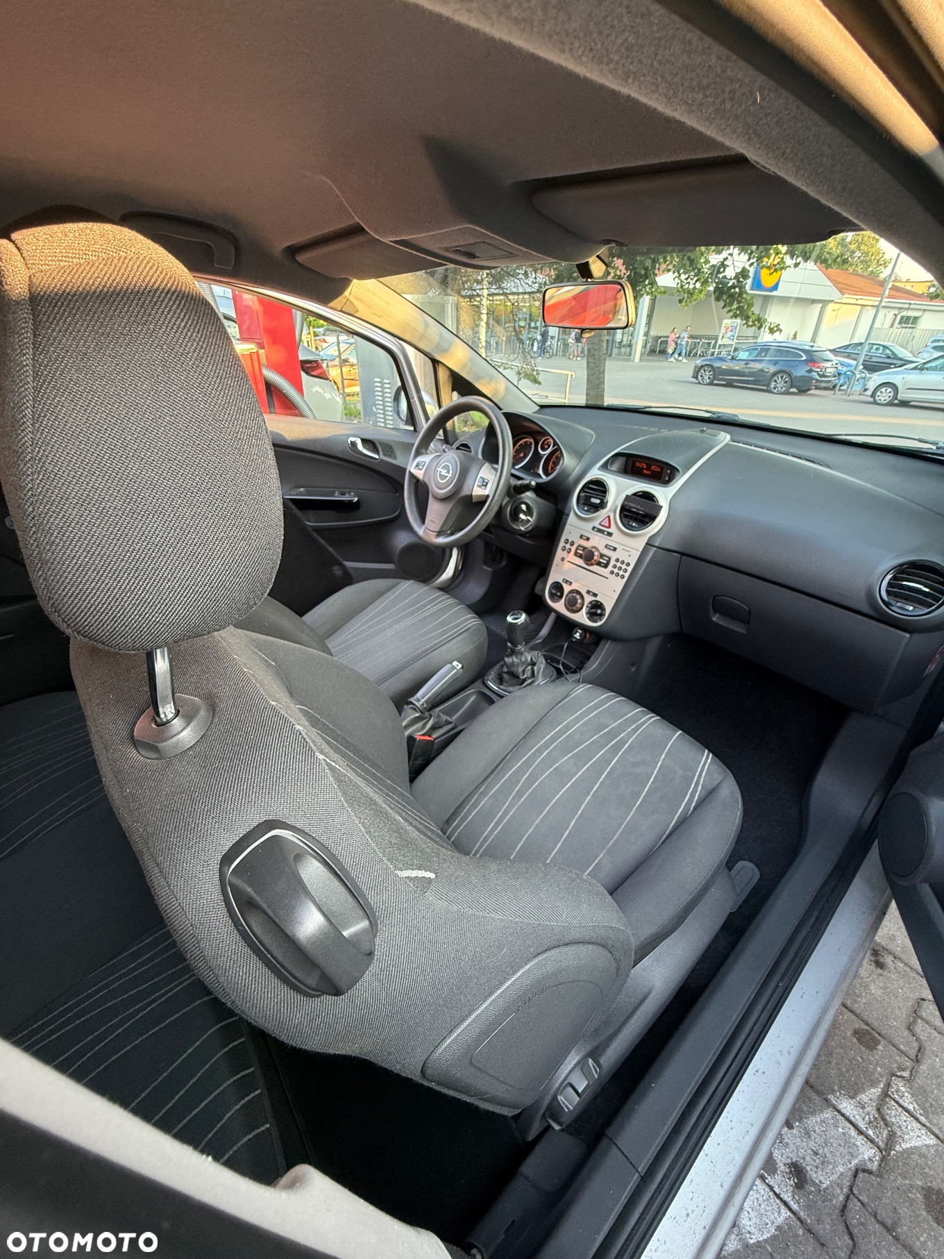 Opel Corsa - 8