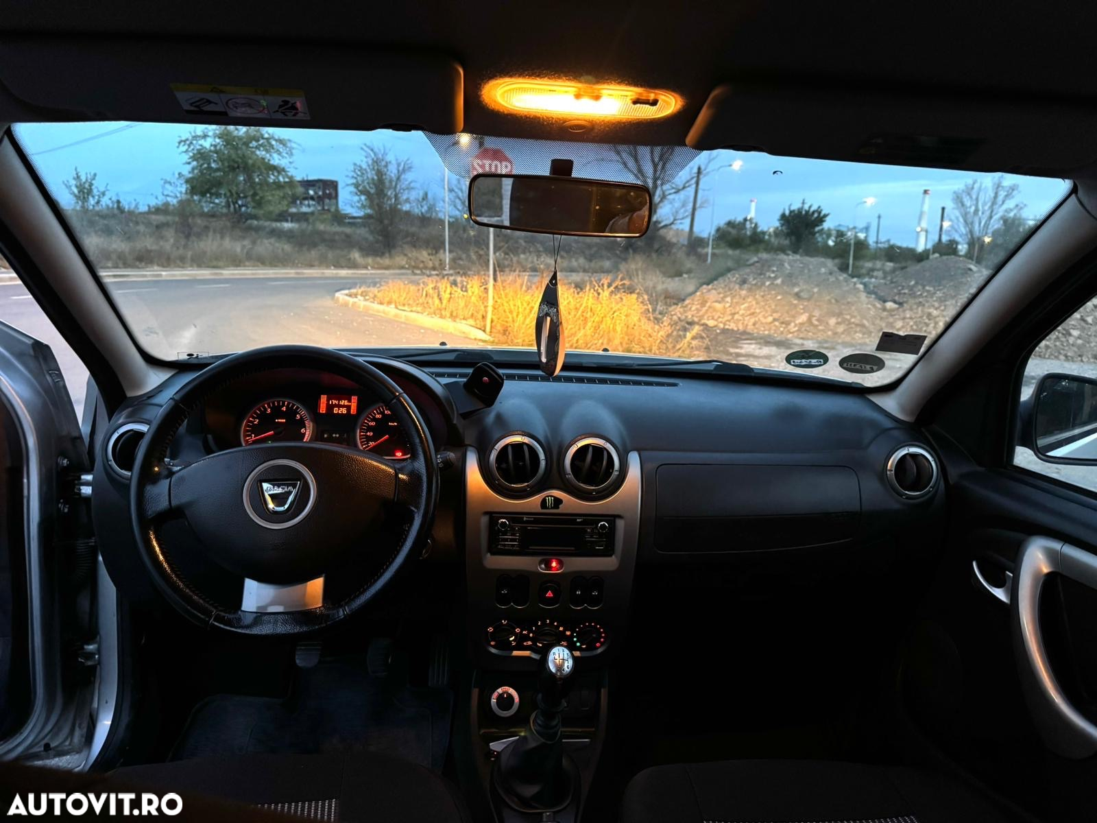 Dacia Duster 1.5 dCi 4x4 Prestige - 10