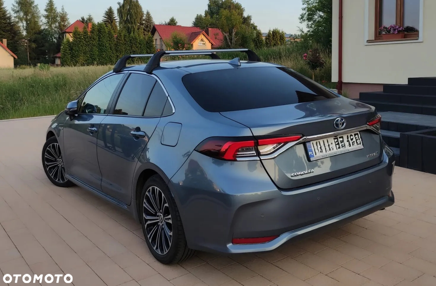 Toyota Corolla 1.8 Hybrid Comfort - 17