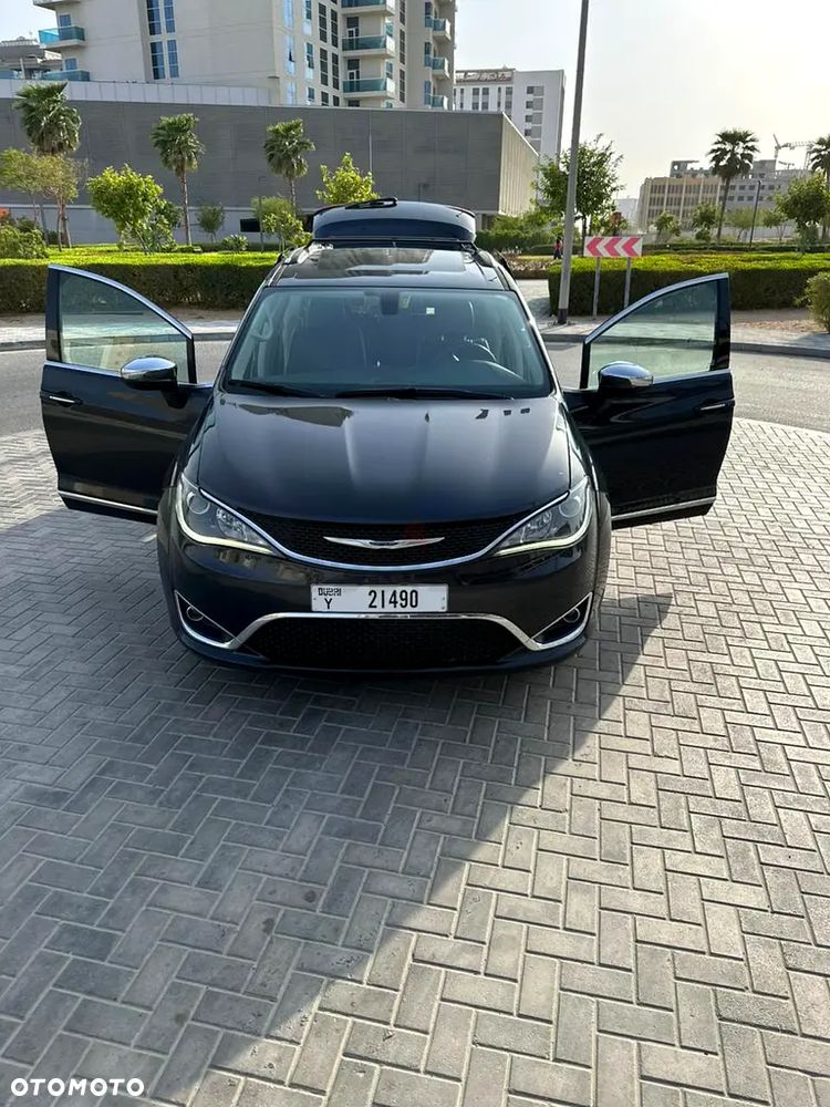 Chrysler Pacifica - 20