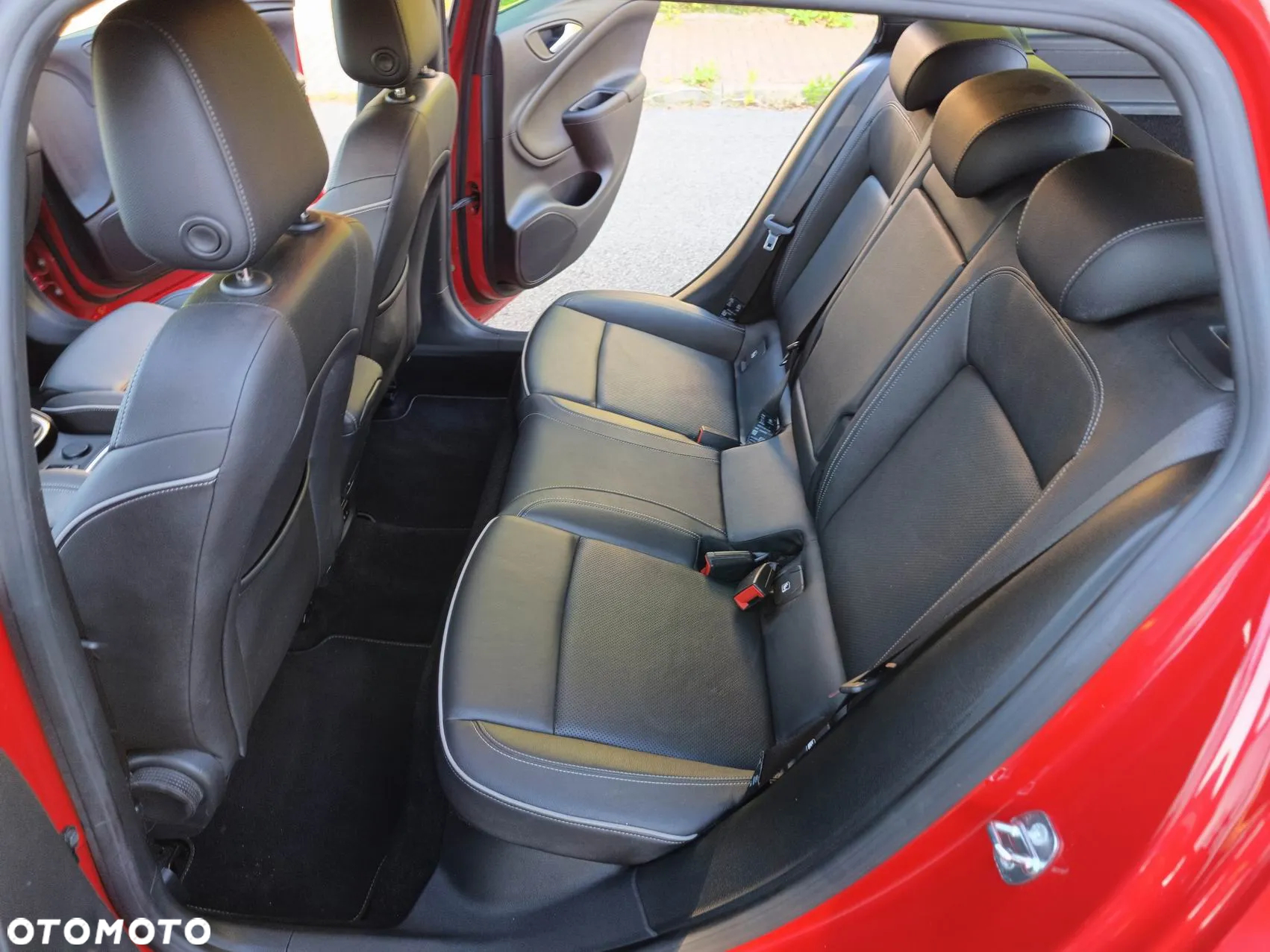 Opel Astra IV 1.6 CDTI Cosmo - 16