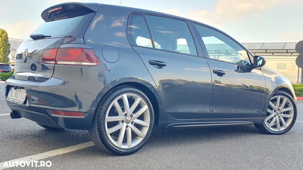 Volkswagen Golf 2.0 DPF GTD DSG - 12
