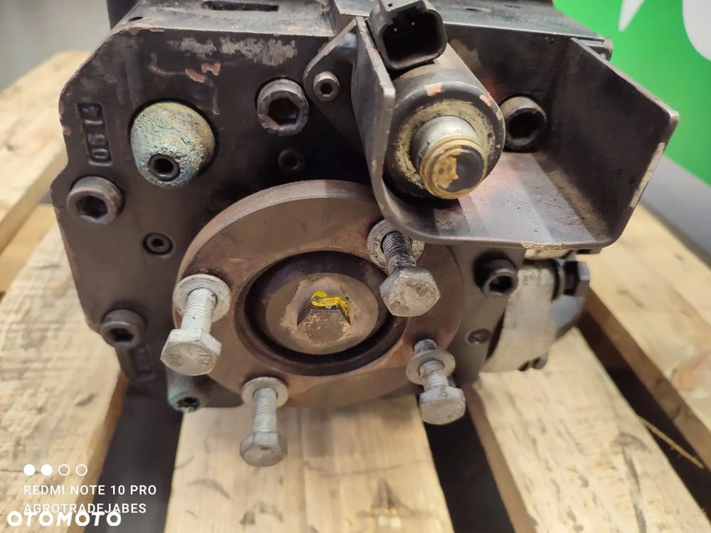 Silnik jazdy 332/F2191 HMV105-02-2712 JCB 520-40 - 8