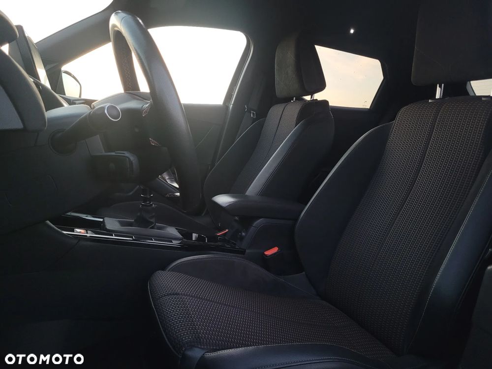 Citroën DS3 Crossback PureTech 100 PERFORMANCE LINE - 11
