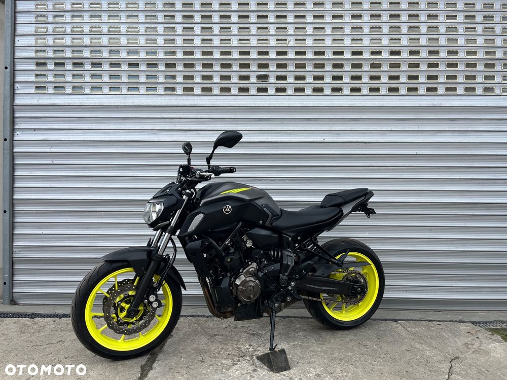Yamaha MT - 32
