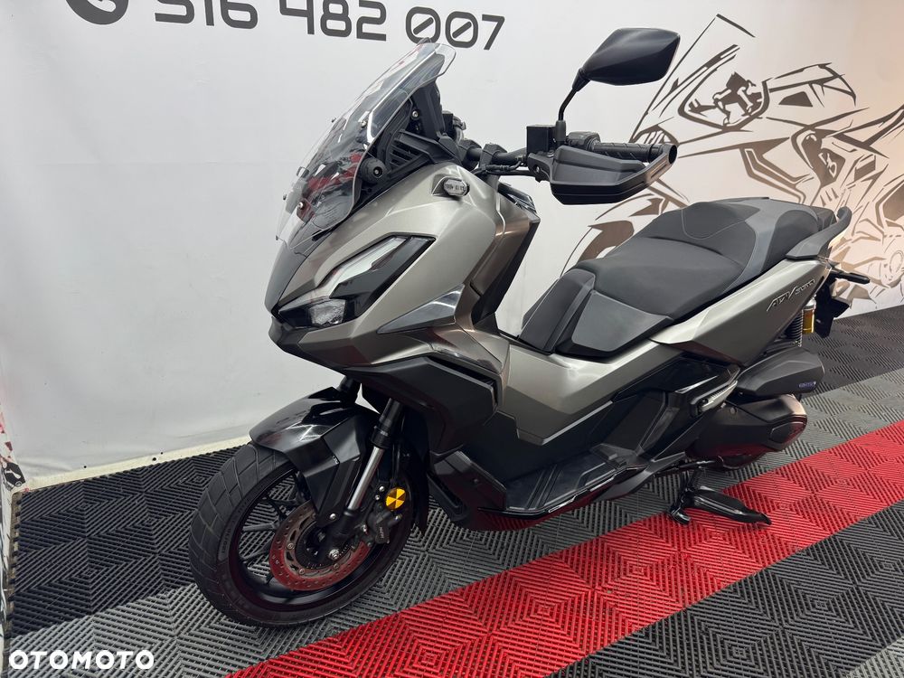 Honda ADV350 - 7