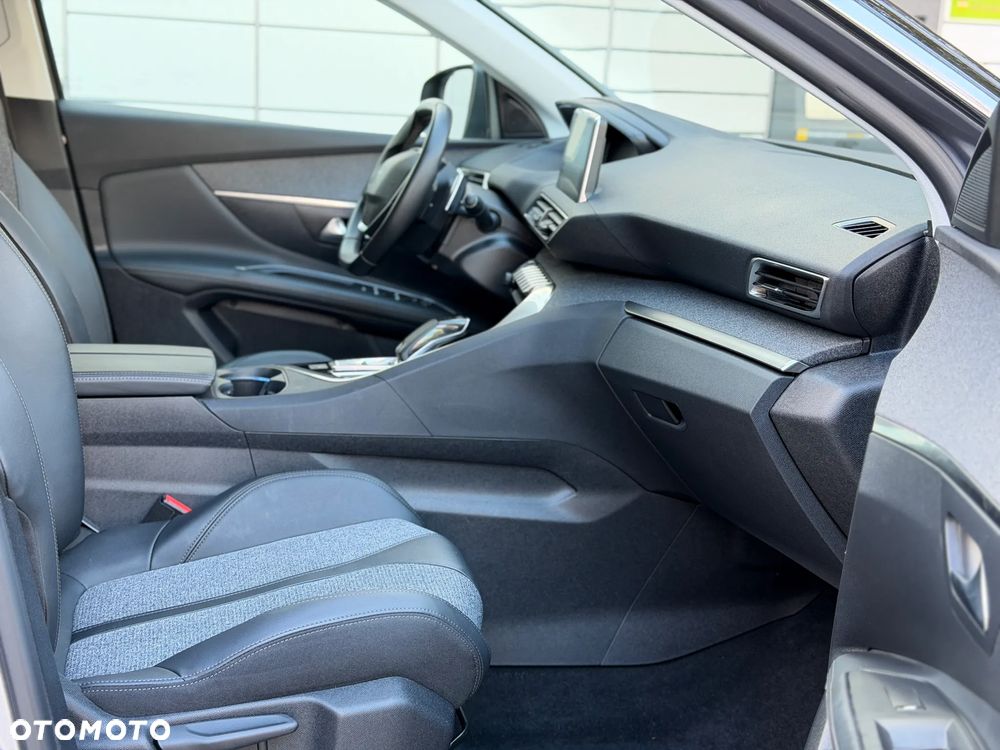 Peugeot 3008 1.2 PureTech Allure S&S EAT8 - 34