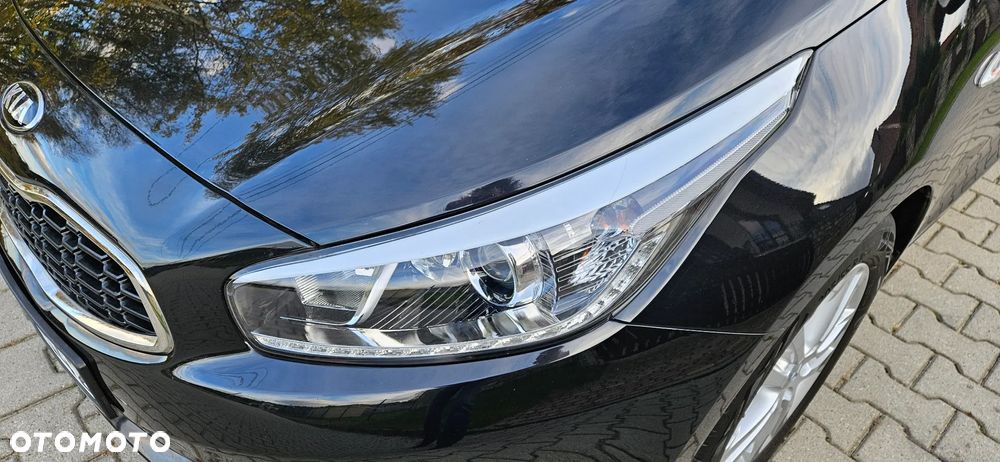 Kia Ceed - 12