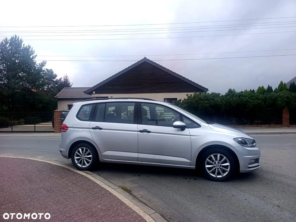 Volkswagen Touran - 6