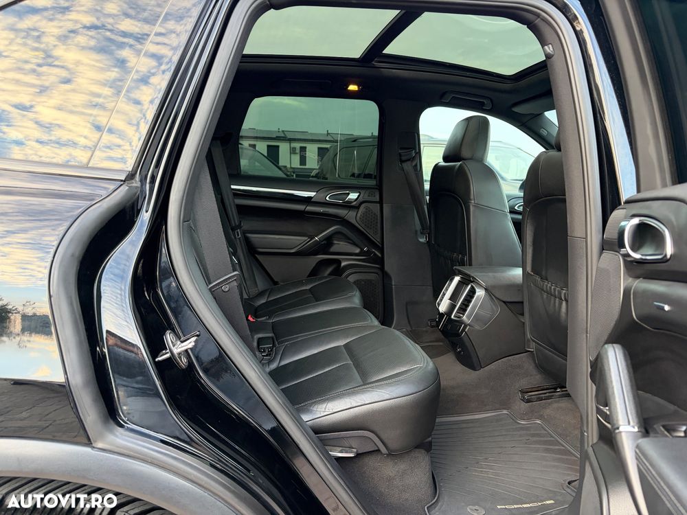 Porsche Cayenne 3.0TD TipTronic - 16
