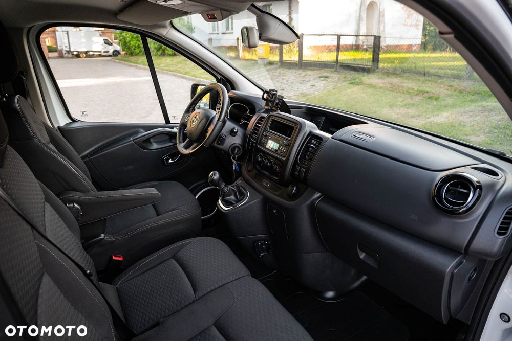 Opel Vivaro L2H1 2.9t Elegance Premium - 16