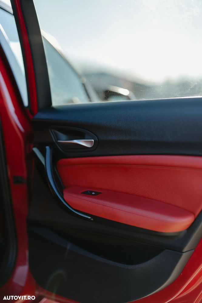 BMW Seria 1 118d Aut. Sport Line - 31