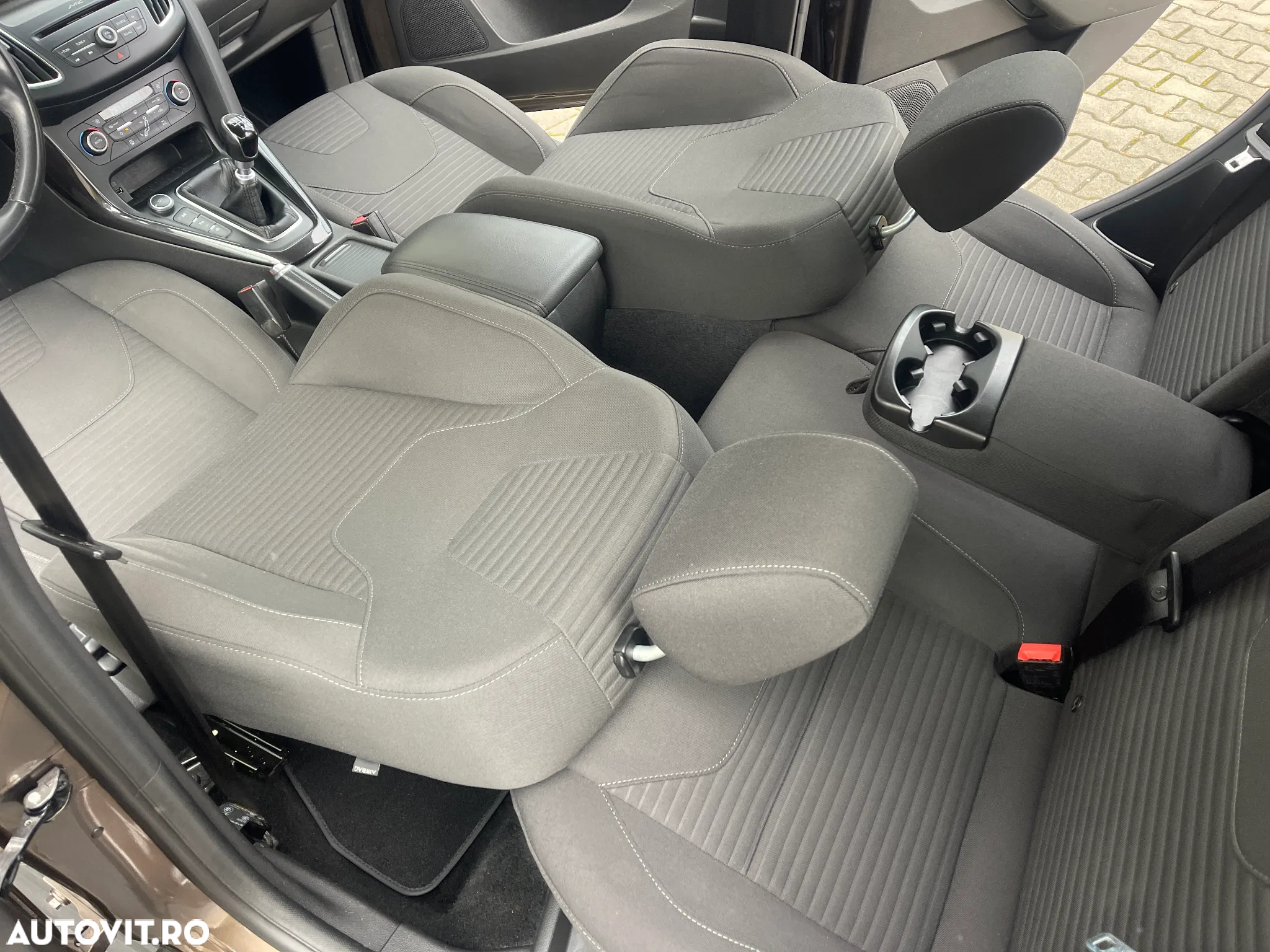 Ford Focus 1.5 EcoBlue Start-Stopp-System TITANIUM - 18