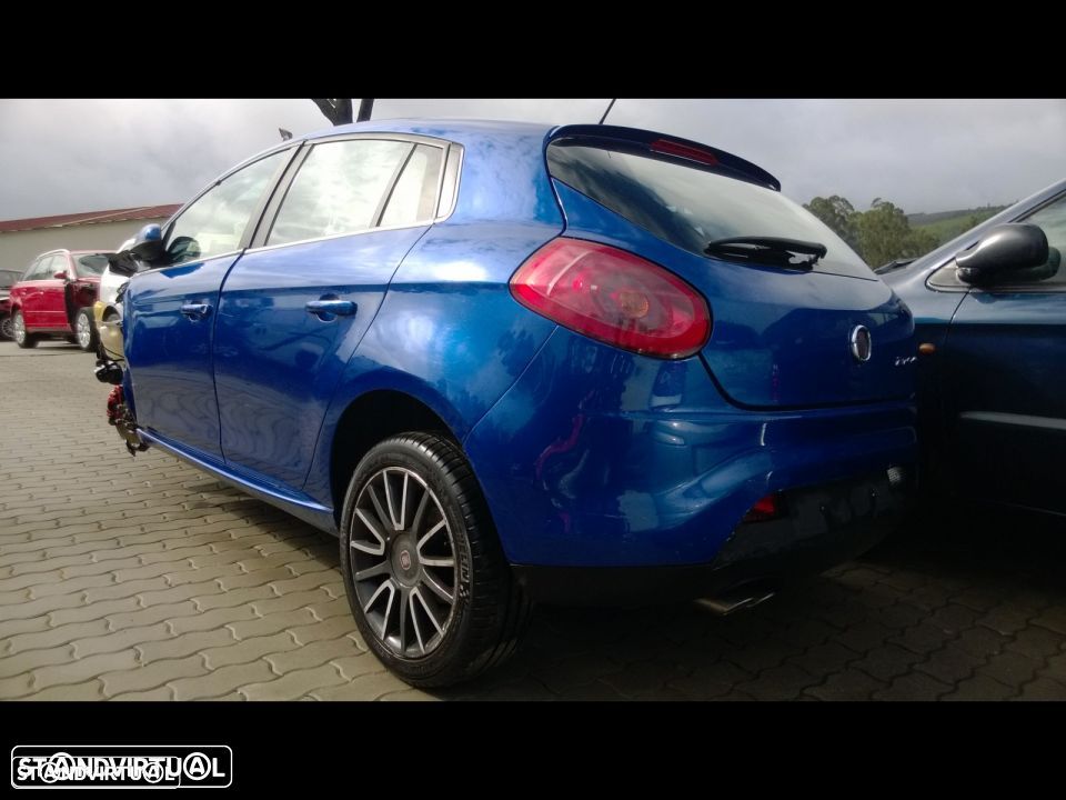 Traseira / Frente /Interior Fiat Bravo 2011 T-Jet - 1