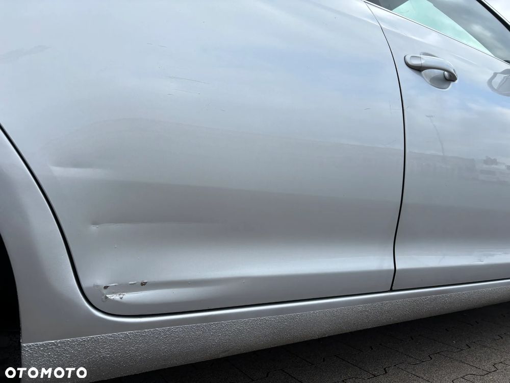 Volkswagen Golf V 1.9 TDI DPF BlueMot Comfortline - 7