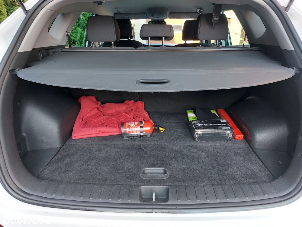 Hyundai Tucson 2.0 CRDI BlueDrive Style 2WD - 20