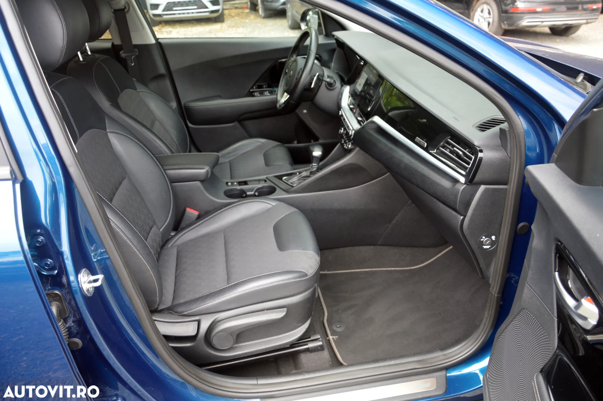 Kia Niro 1.6 GDI HEV 2WD OPF Aut. Vision - 27
