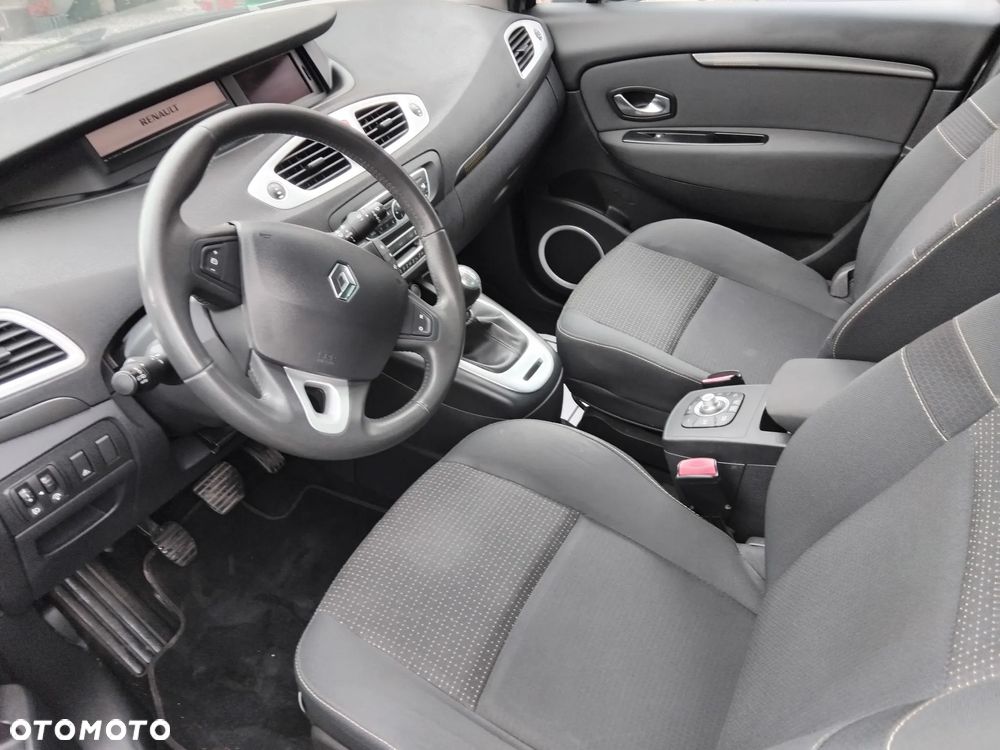 Renault Scenic - 16