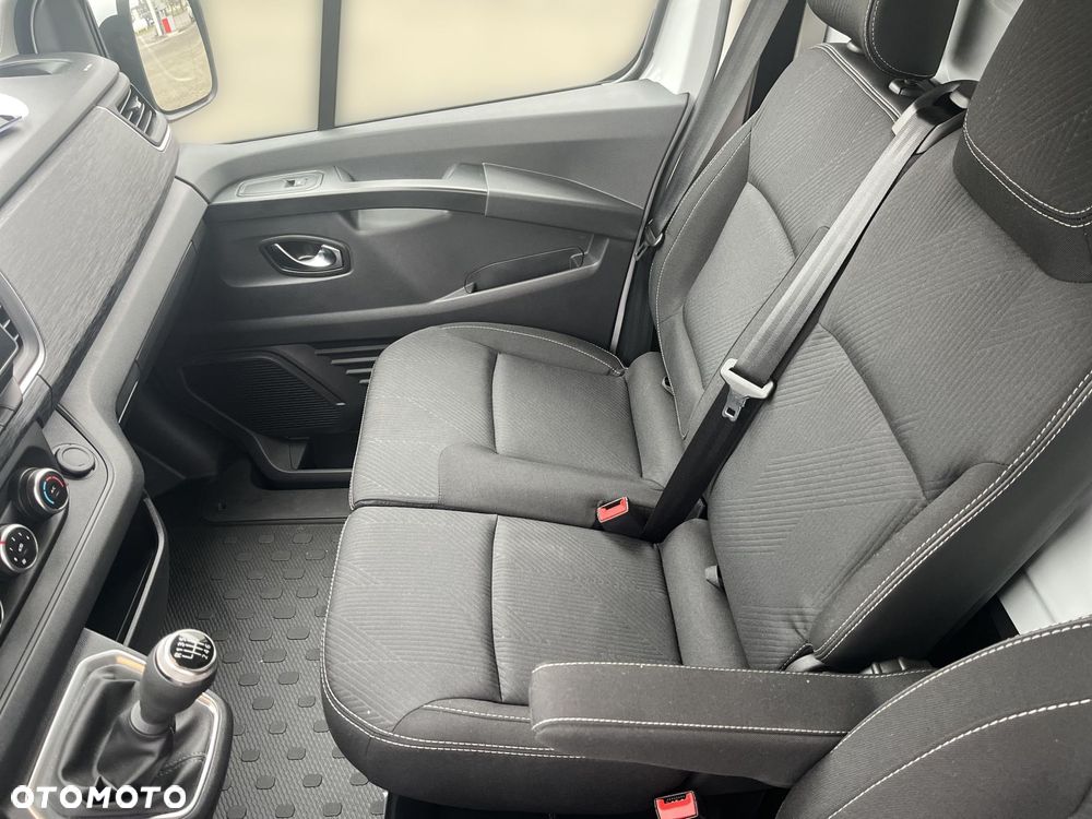 Renault trafic - 22