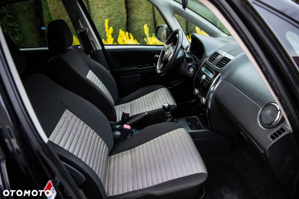 Fiat Sedici 2.0 Multijet DPF 4x2 Emotion - 32